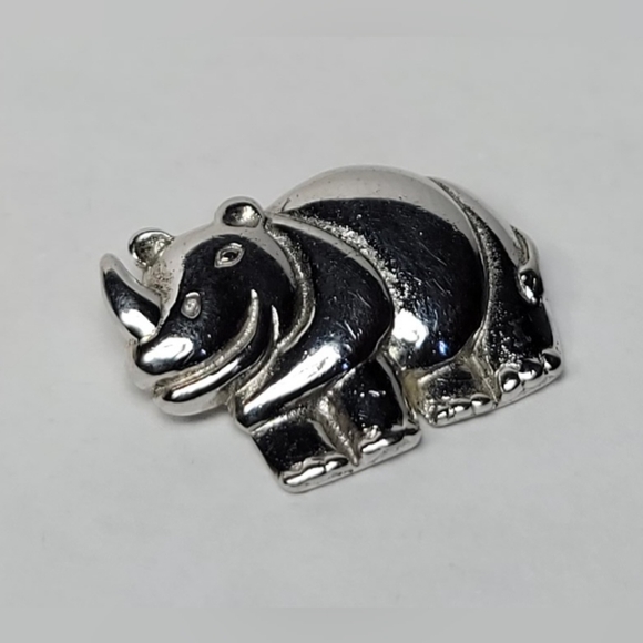 Rhinoceros Sterling Silver Charm Pendant - Picture 3 of 4